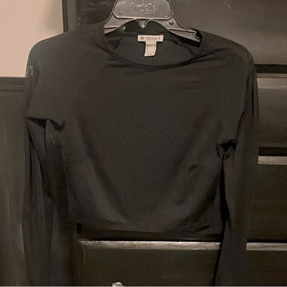 Forever 21 Black Long Sleeve workout top